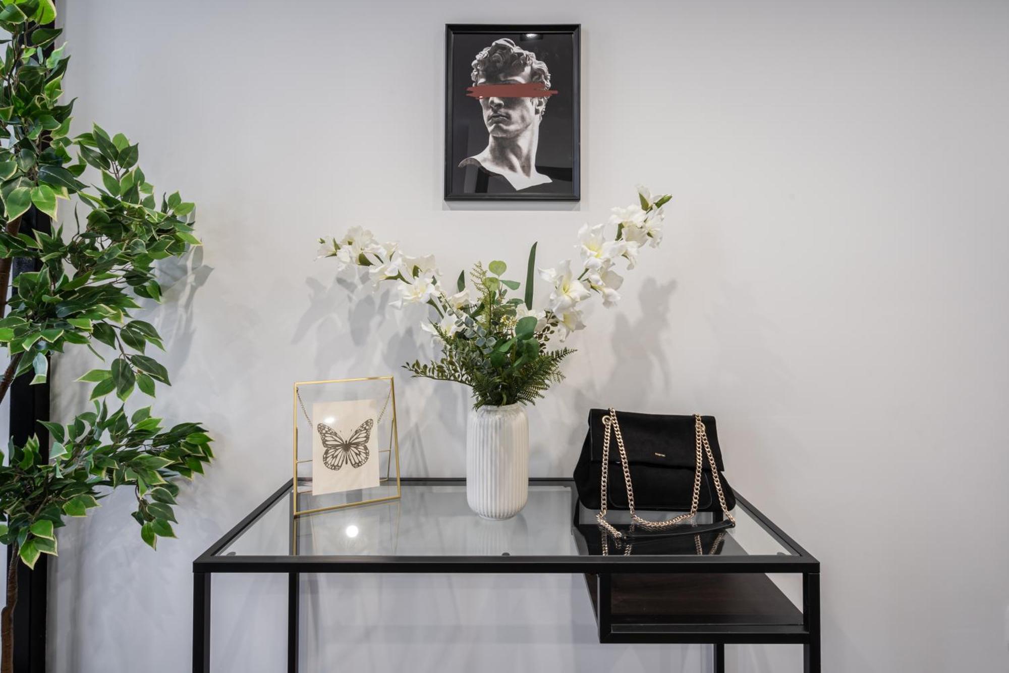 E41 - Trendy Boutique Apartments - Prime Spot By Bqa 부다페스트 객실 사진